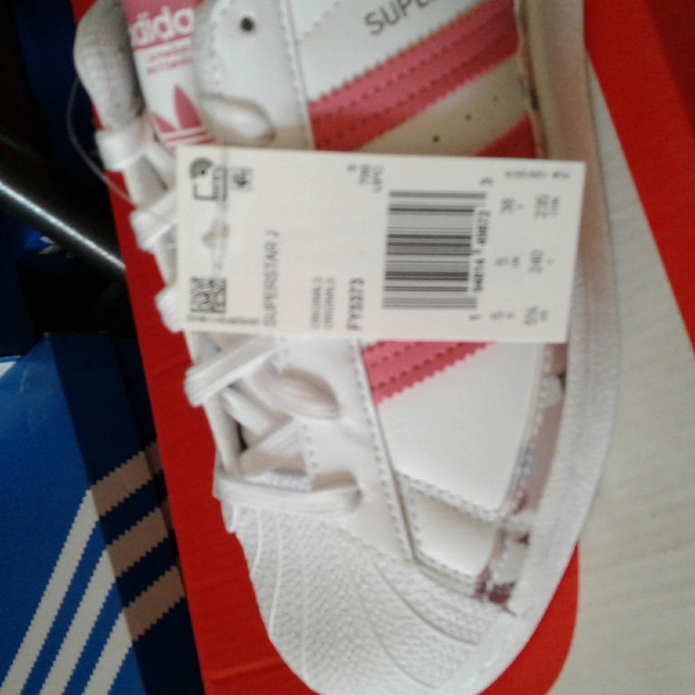 Girls Youth Superstar Adidas - Picture 5 of 6